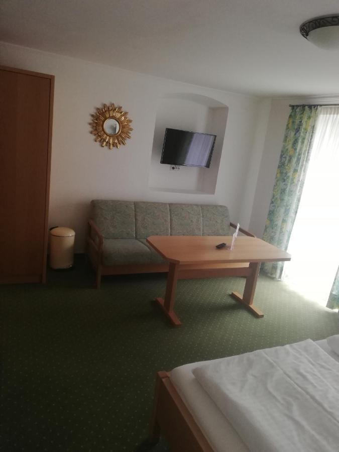 湖滨福煦 哈斯尔古特旅馆酒店 外观 照片